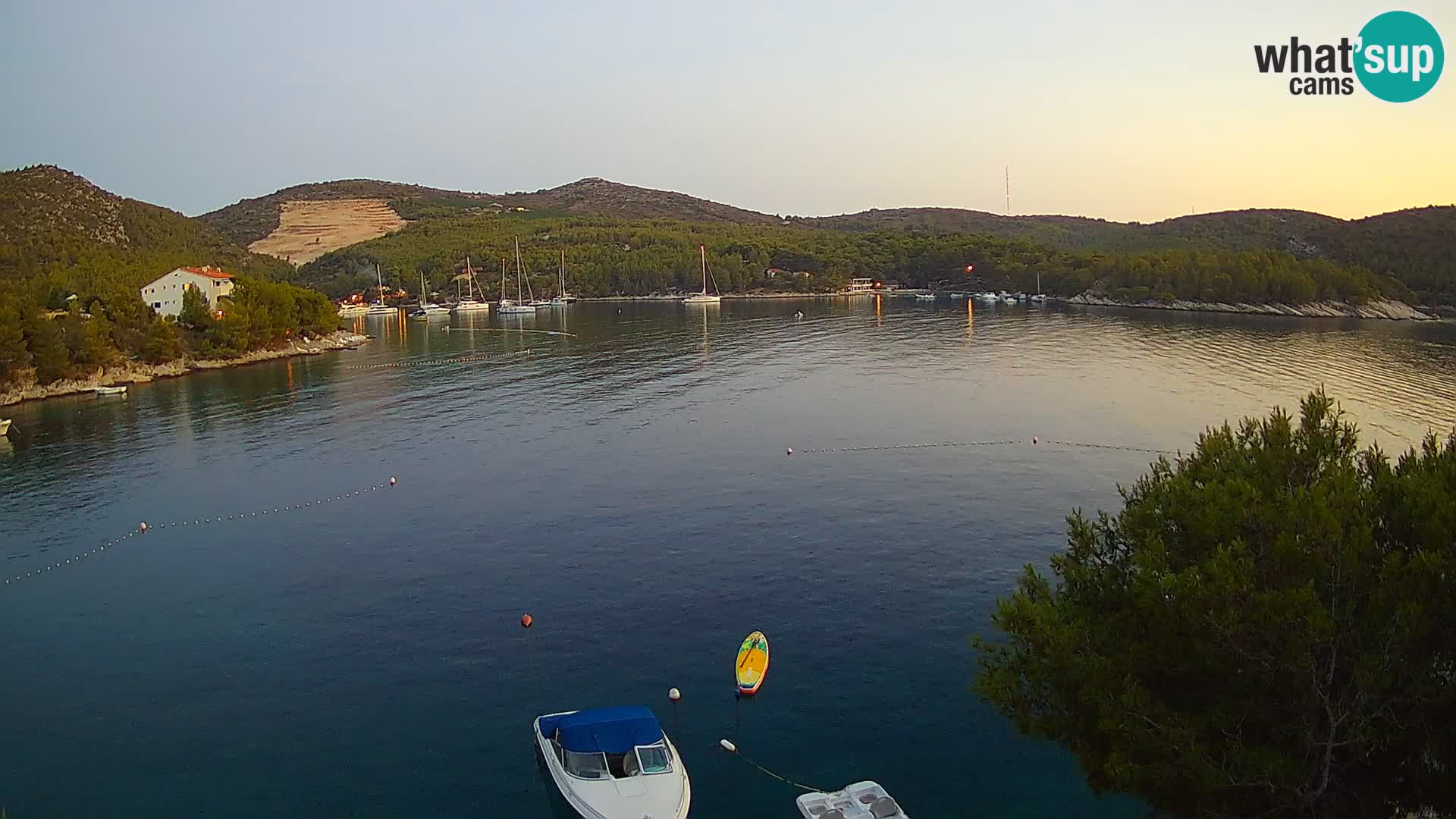 Kamera Hvar Vira plaža | Otok Hvar | Dalmacija