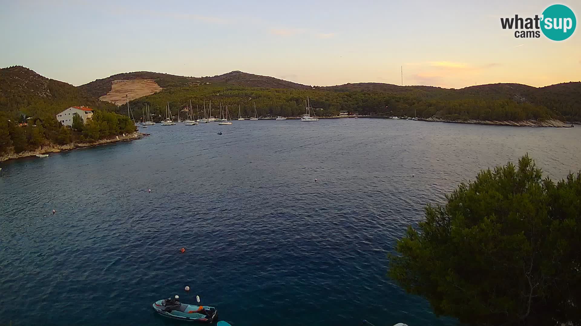 Kamera Hvar Vira plaža | Otok Hvar | Dalmacija