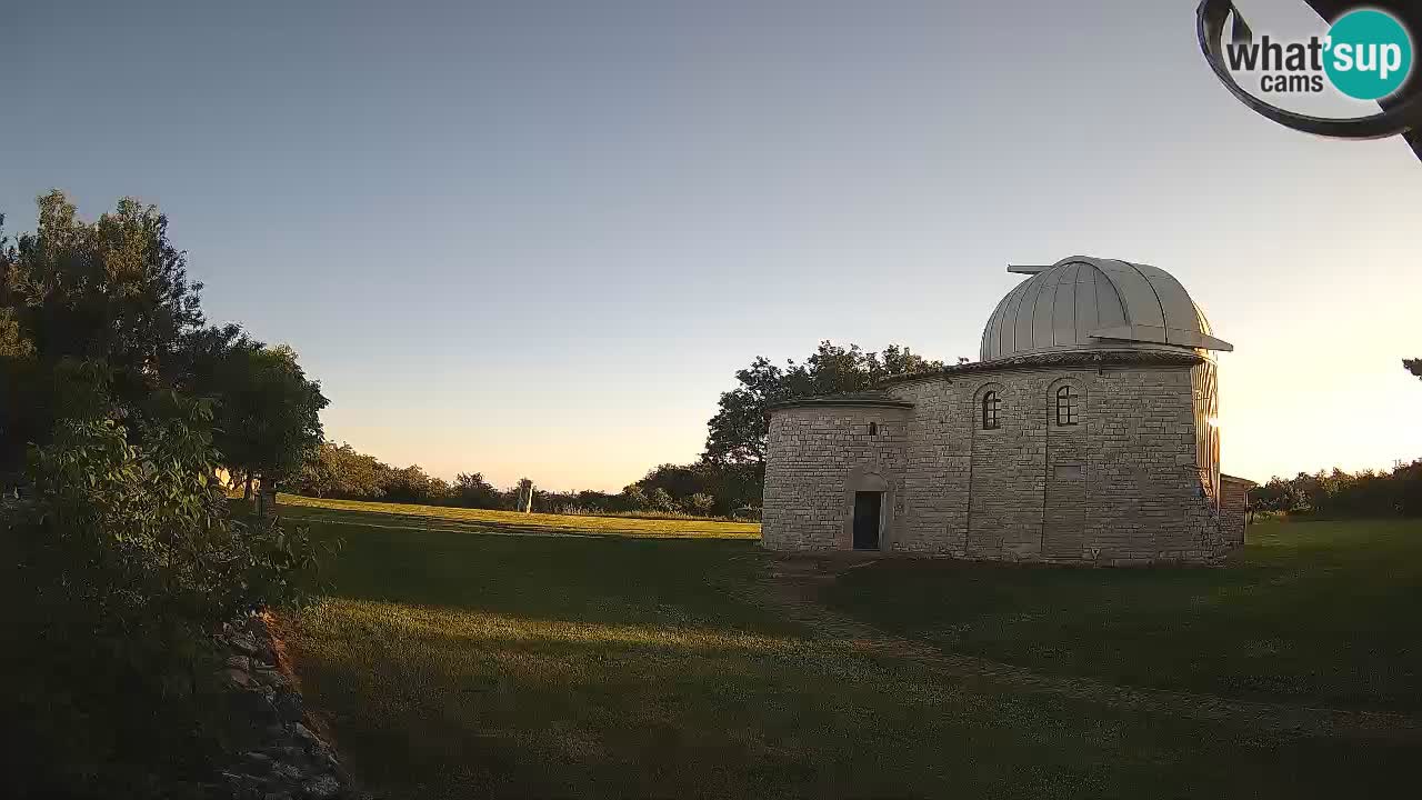Višnjanska observatorijska spletna kamera: Opazujte vesolje iz Istre, Hrvaška