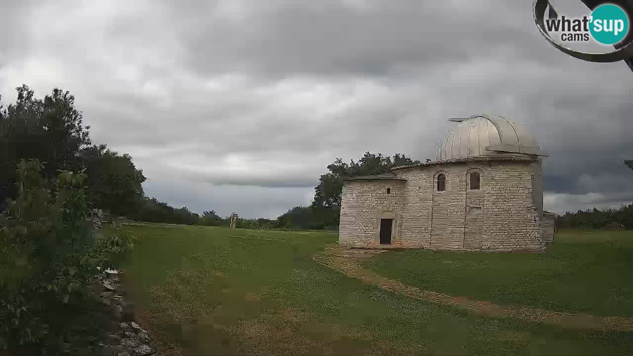 Webcam de l’Observatoire de Višnjan: Plongez dans le cosmos depuis l’Istrie, Croatie