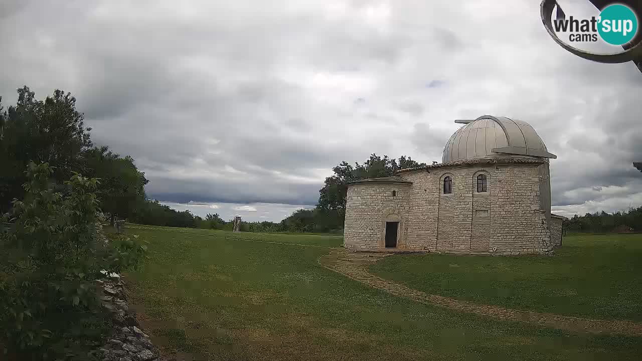 Višnjan Observatory Webcam: Gaze into the Cosmos from Istria, Croatia