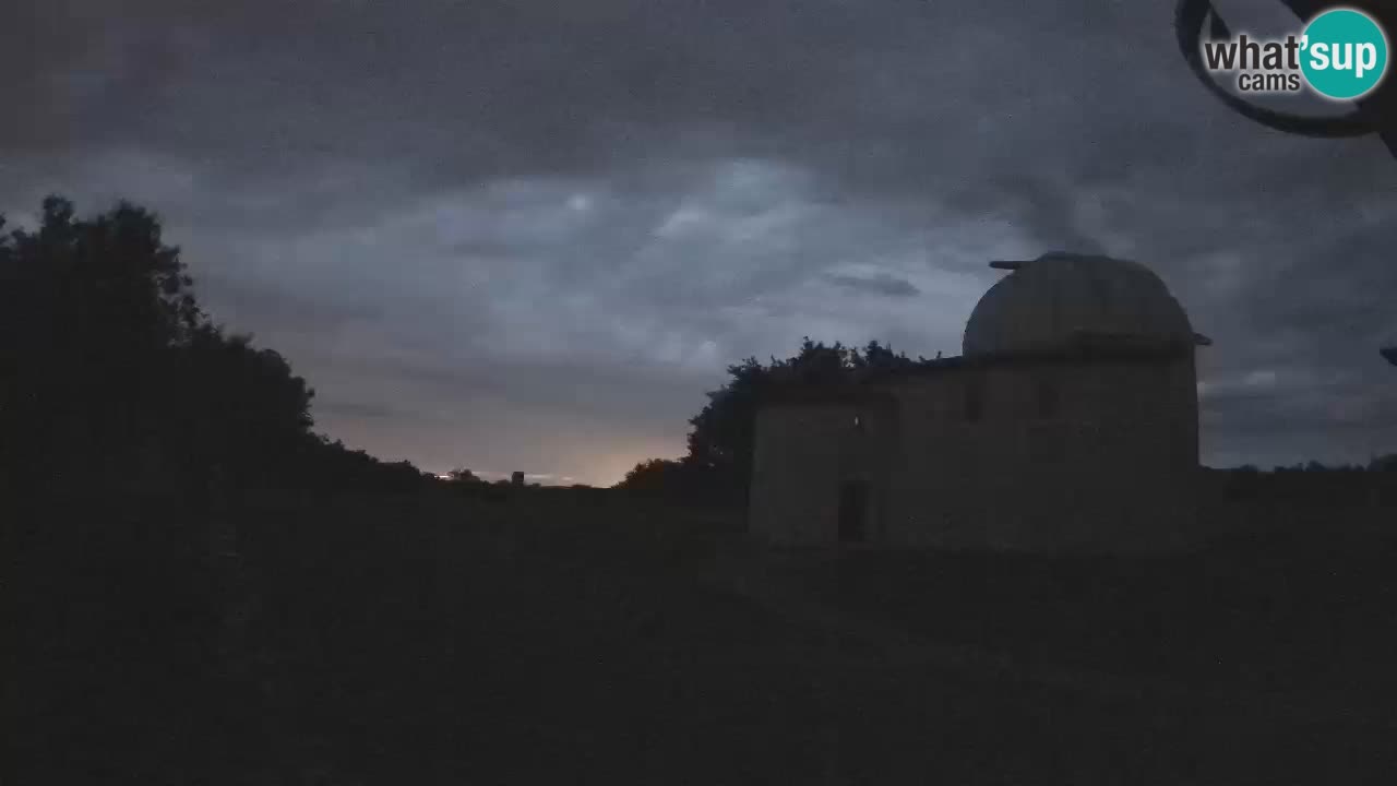 Višnjan Observatory Webcam: Gaze into the Cosmos from Istria, Croatia