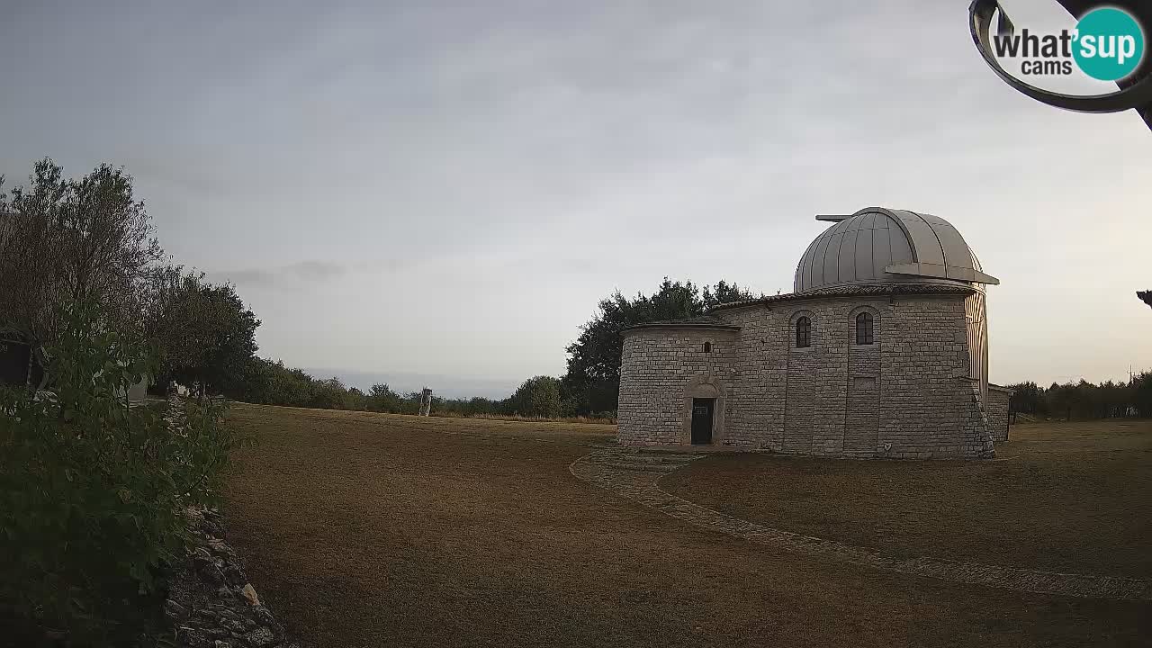 Višnjan Observatory Webcam: Gaze into the Cosmos from Istria, Croatia