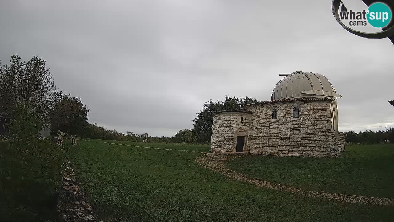 Višnjan Observatory Webcam: Gaze into the Cosmos from Istria, Croatia