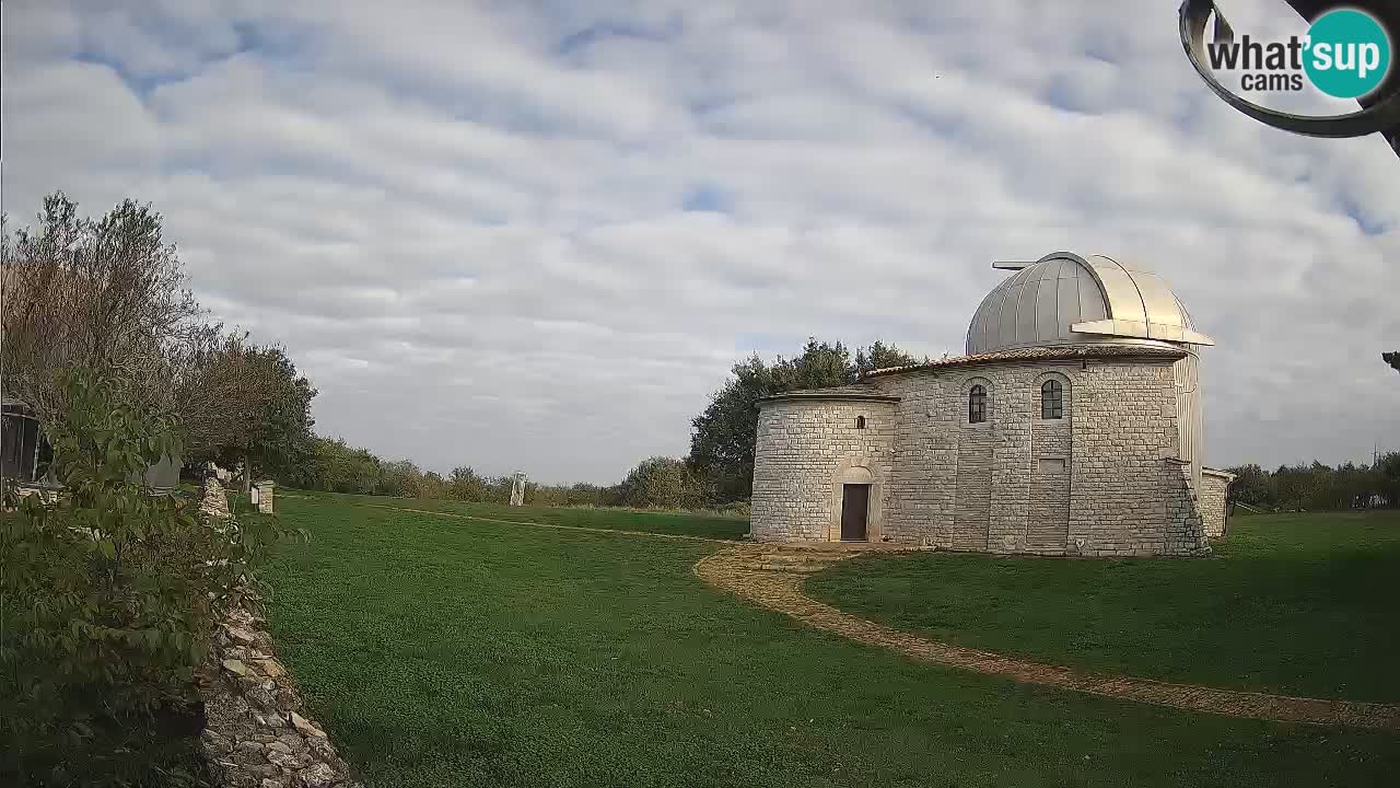 Višnjan Observatory Webcam: Gaze into the Cosmos from Istria, Croatia