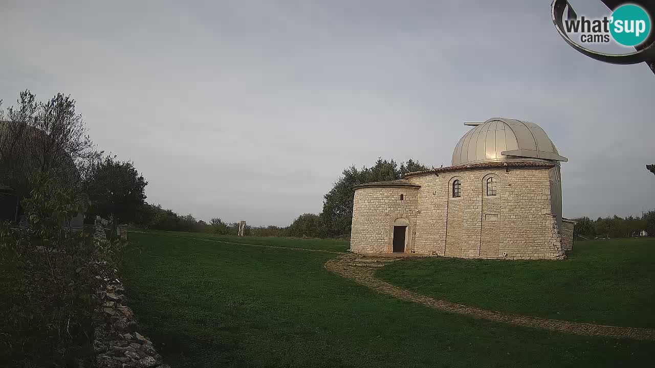 Webcam de l’Observatoire de Višnjan: Plongez dans le cosmos depuis l’Istrie, Croatie