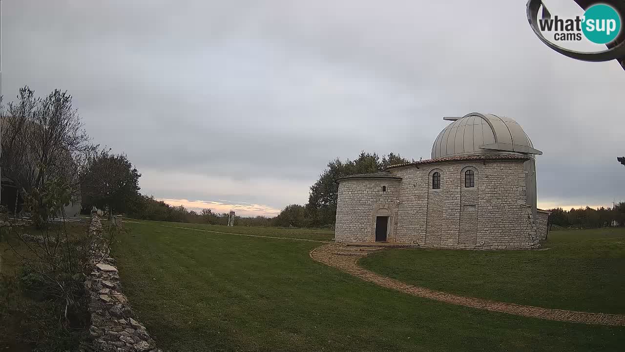 Višnjanska observatorijska spletna kamera: Opazujte vesolje iz Istre, Hrvaška