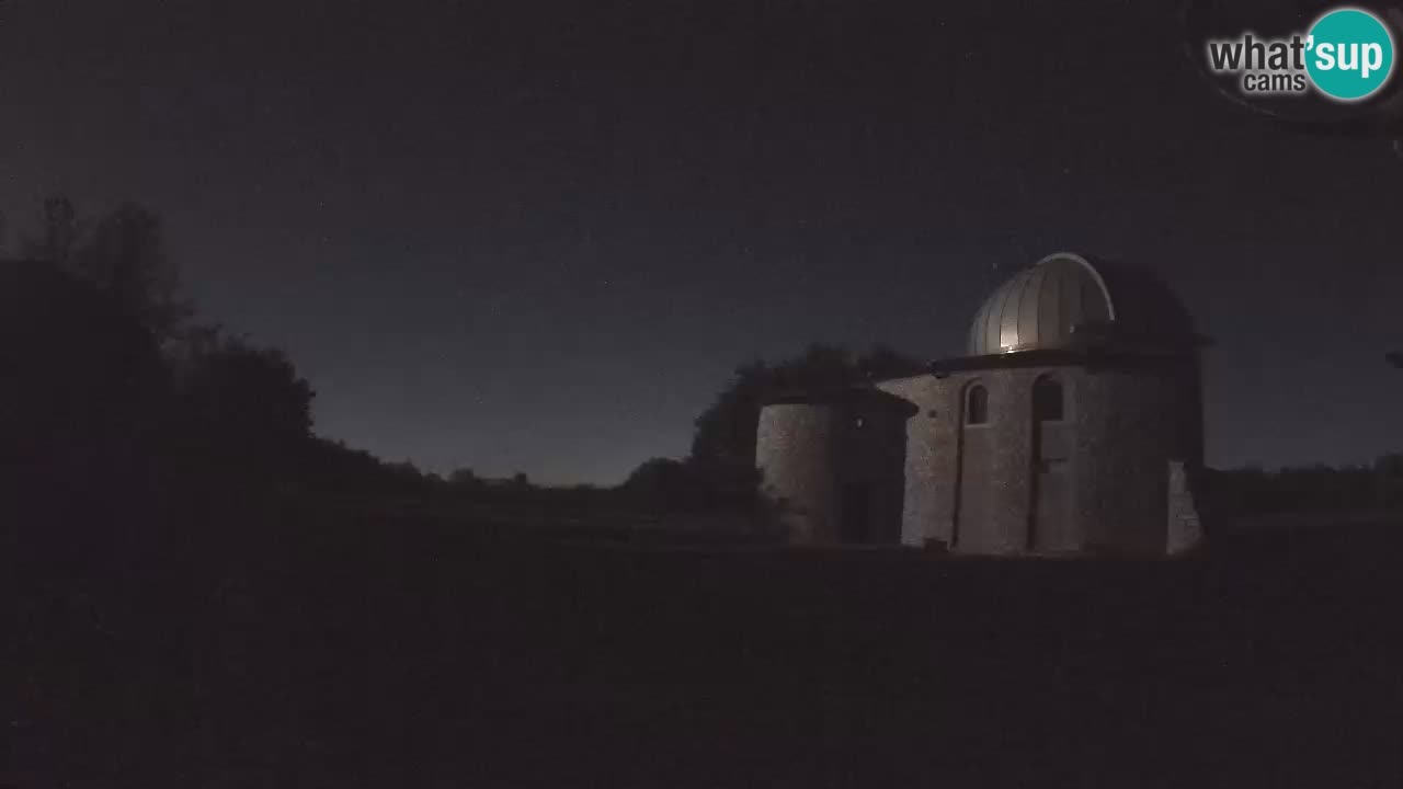 Višnjan Observatory Webcam: Gaze into the Cosmos from Istria, Croatia