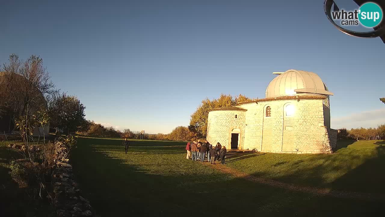 Višnjanska observatorijska spletna kamera: Opazujte vesolje iz Istre, Hrvaška