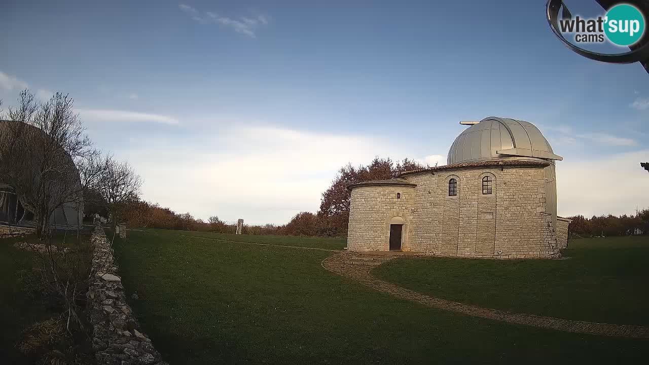 Višnjanska observatorijska spletna kamera: Opazujte vesolje iz Istre, Hrvaška