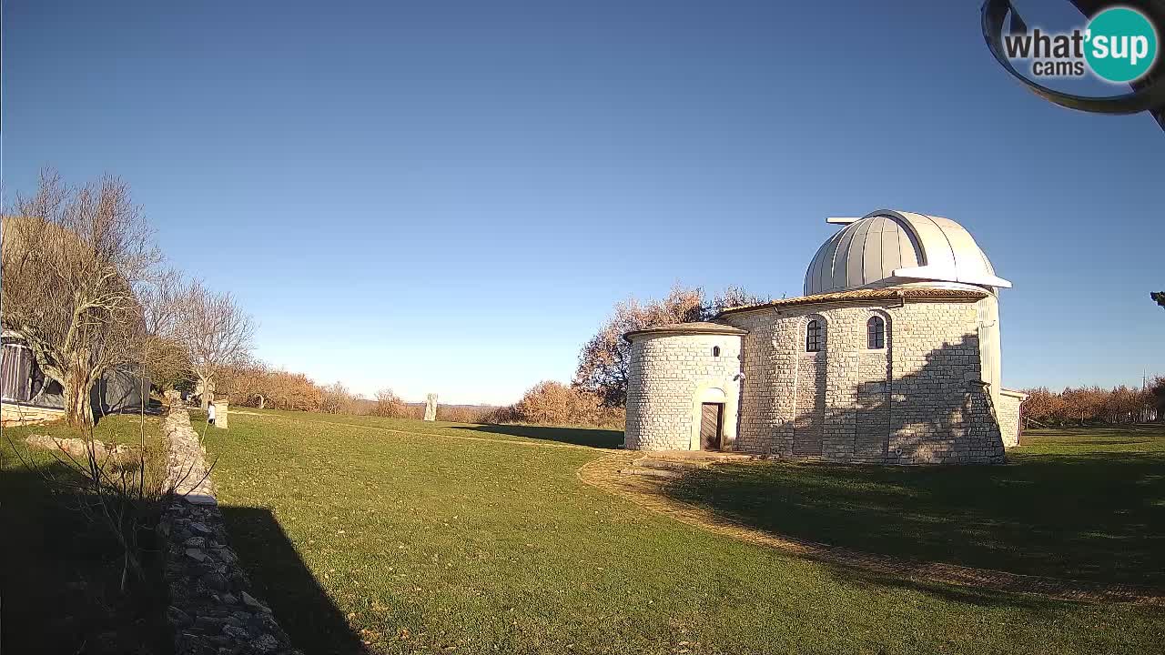 Višnjan Observatory Webcam: Gaze into the Cosmos from Istria, Croatia