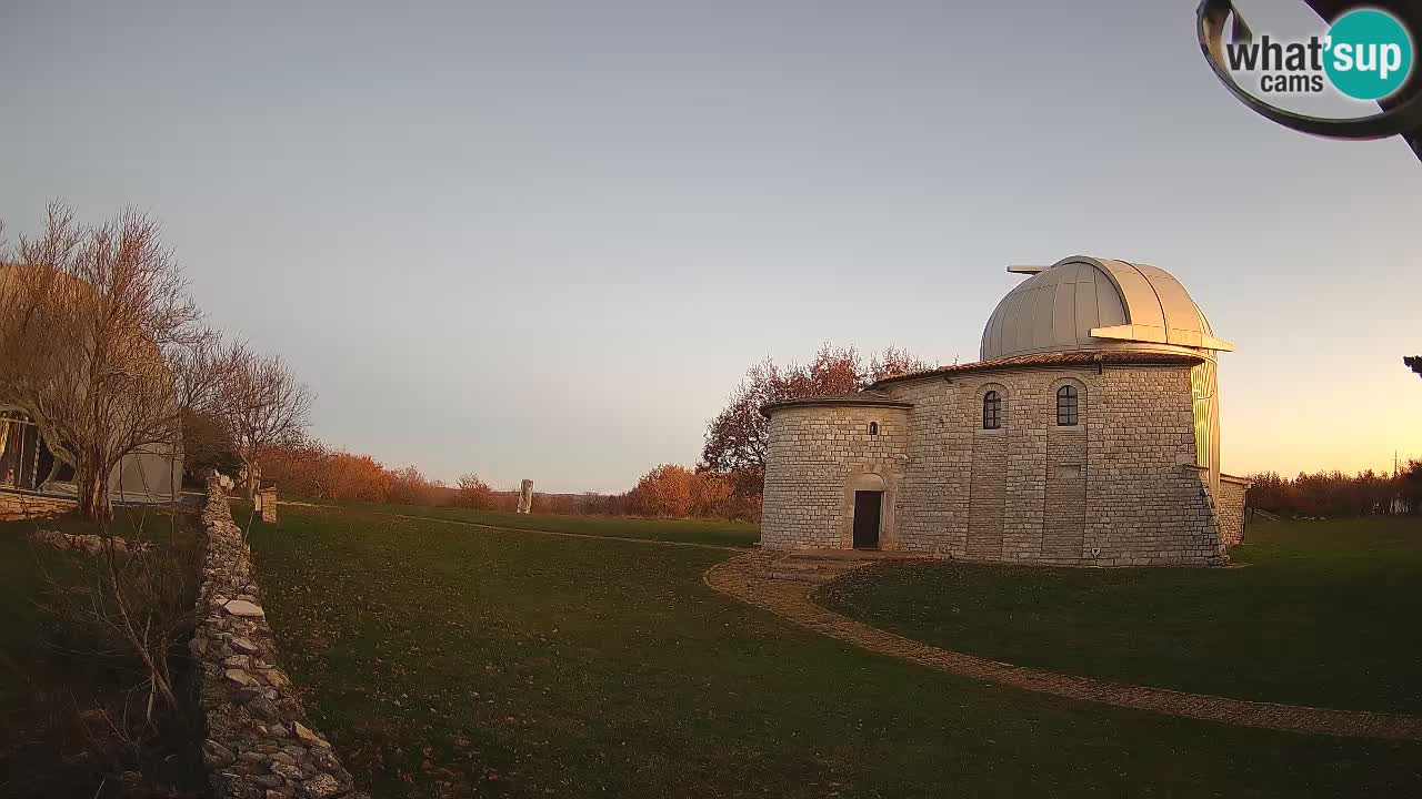 Višnjan Observatory Webcam: Gaze into the Cosmos from Istria, Croatia