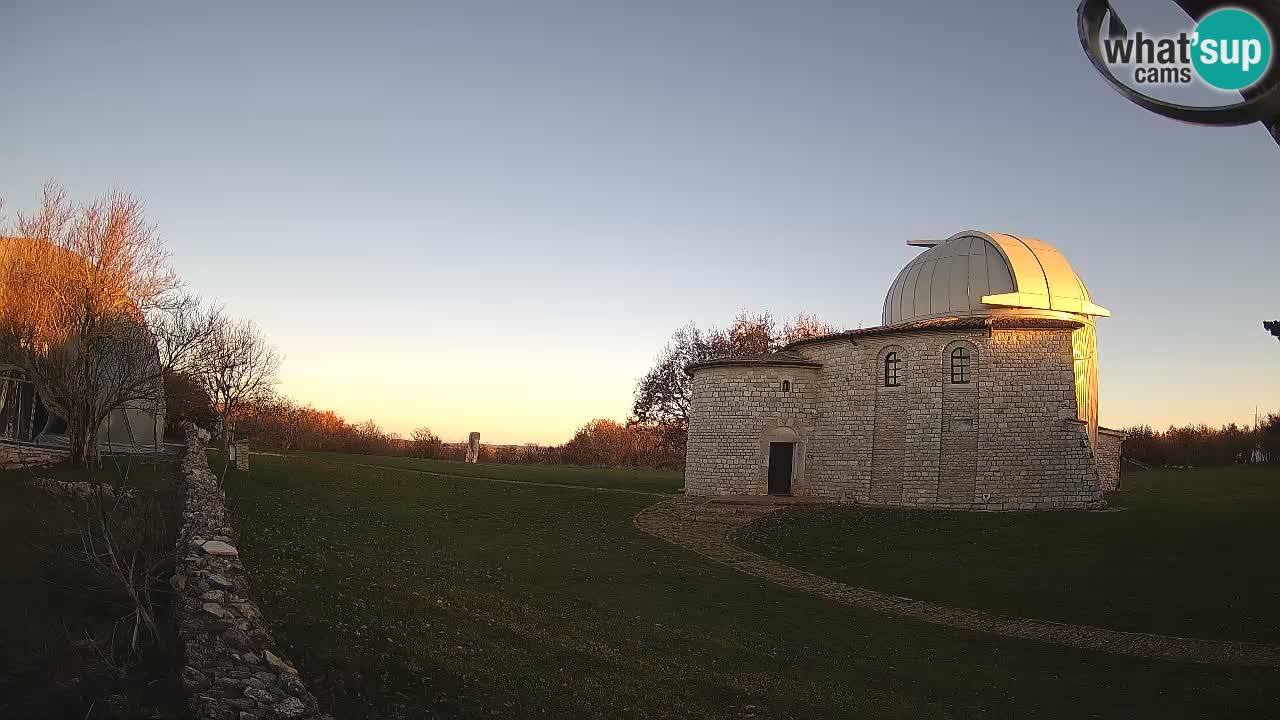 Višnjan Observatory Webcam: Gaze into the Cosmos from Istria, Croatia