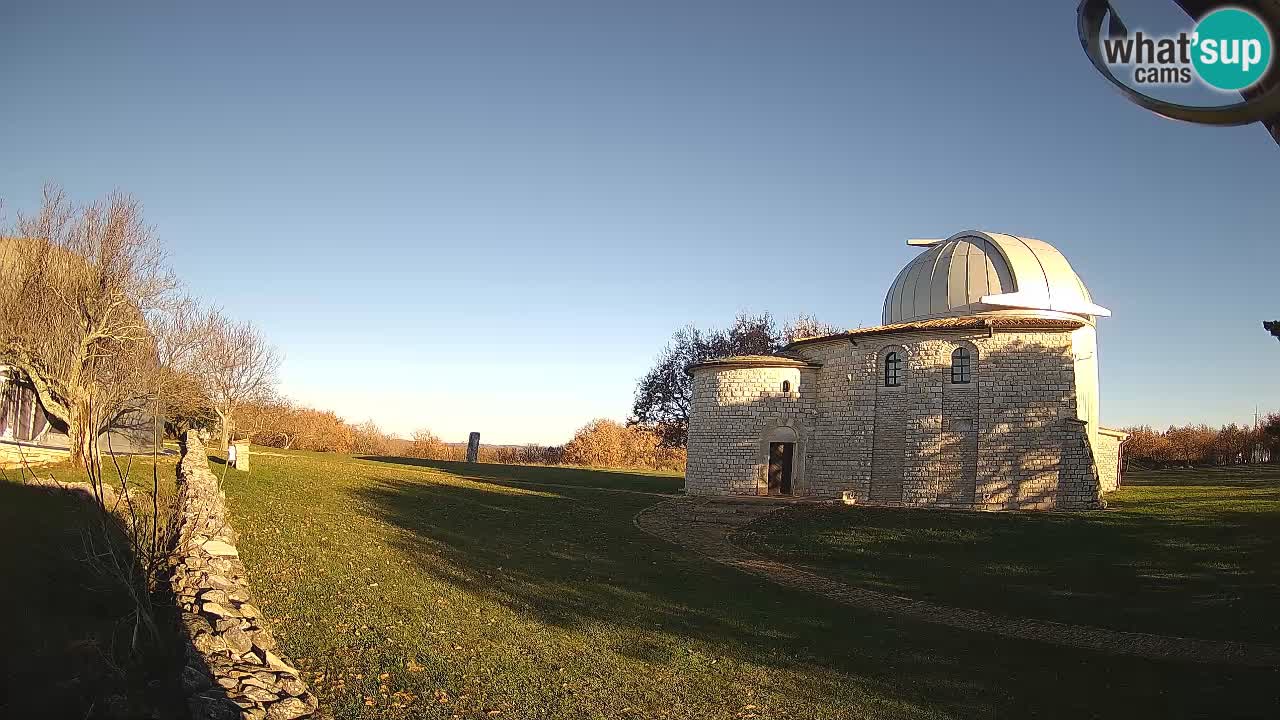 Višnjan Observatory Webcam: Gaze into the Cosmos from Istria, Croatia