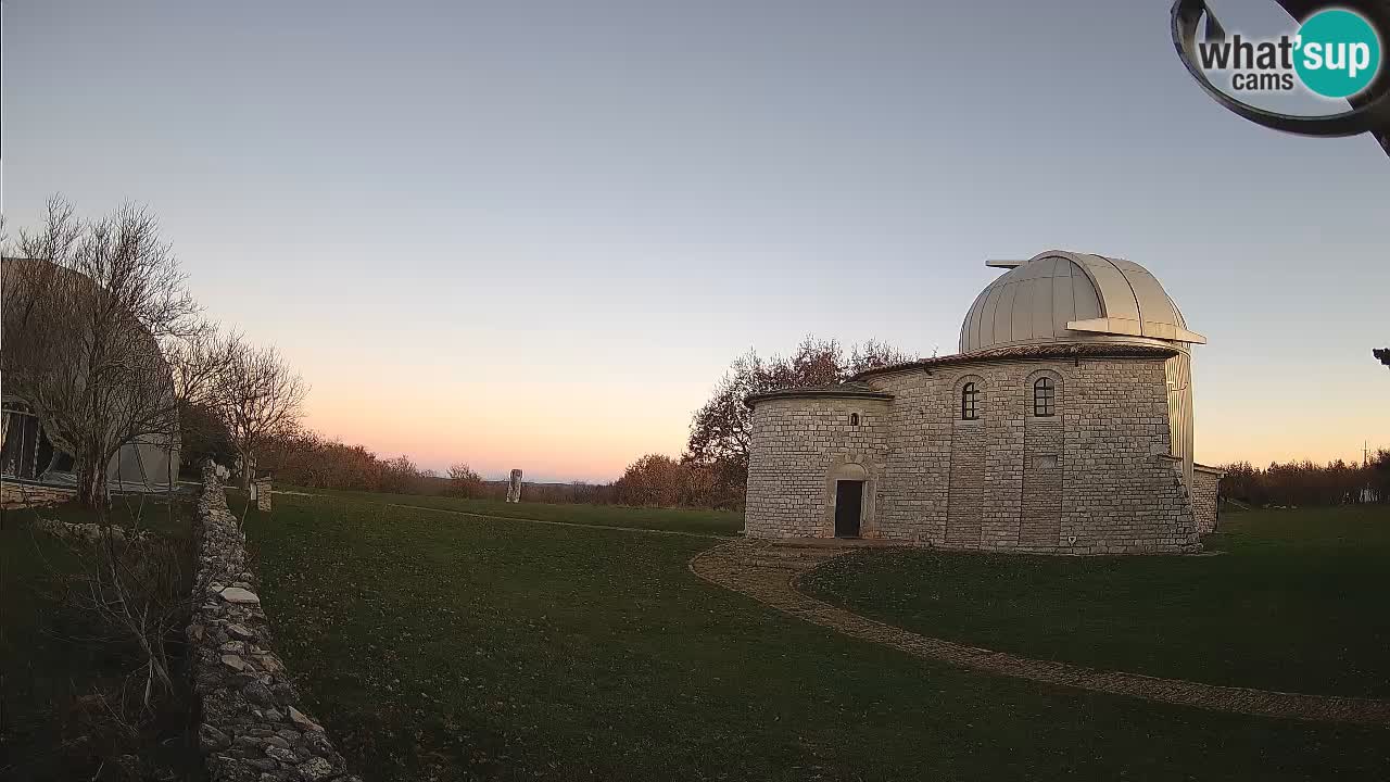 Višnjan Observatory Webcam: Gaze into the Cosmos from Istria, Croatia