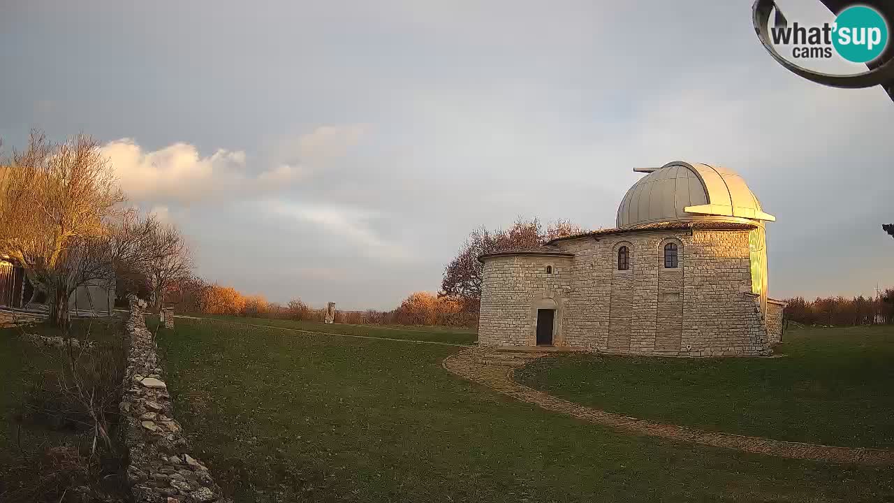 Višnjan Observatory Webcam: Gaze into the Cosmos from Istria, Croatia