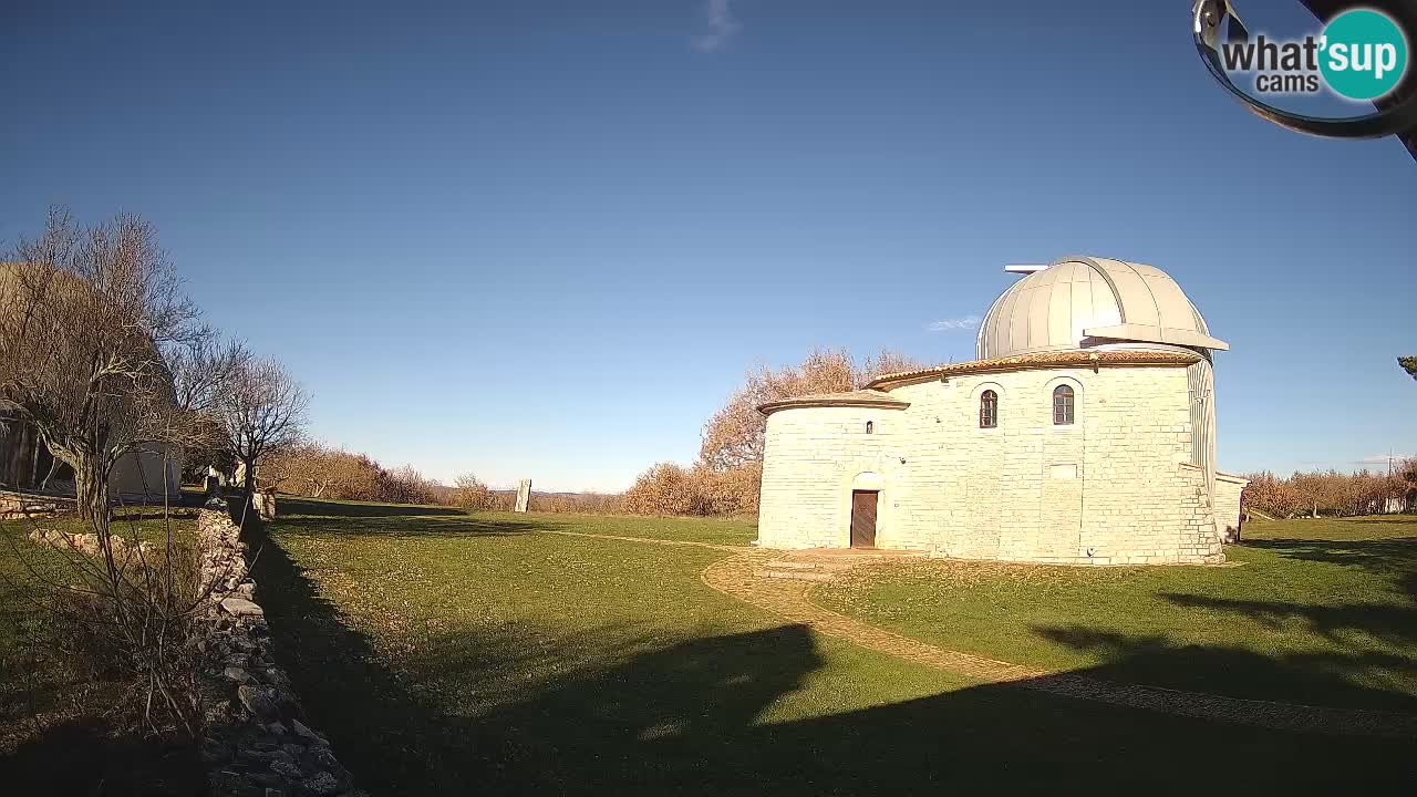 Webcam de l’Observatoire de Višnjan: Plongez dans le cosmos depuis l’Istrie, Croatie