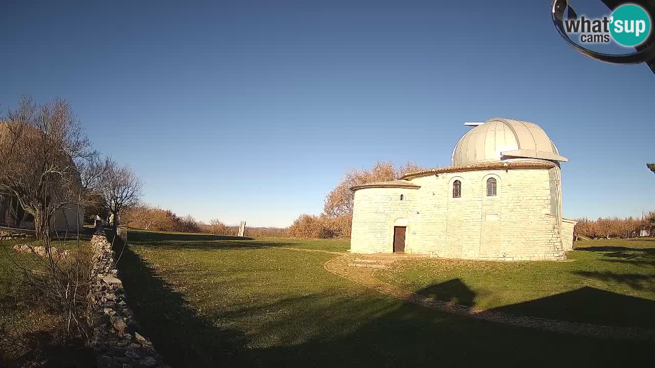 Višnjan Observatory Webcam: Gaze into the Cosmos from Istria, Croatia