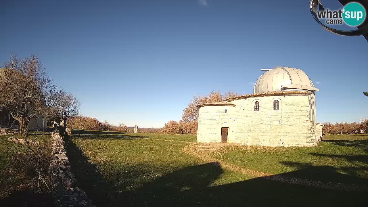 Višnjan Observatory Webcam: Gaze into the Cosmos from Istria, Croatia