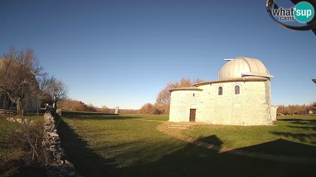 Višnjan Observatory Webcam: Gaze into the Cosmos from Istria, Croatia