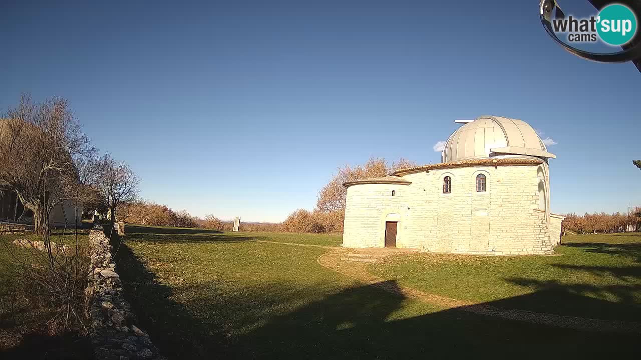 Višnjan Observatory Webcam: Gaze into the Cosmos from Istria, Croatia