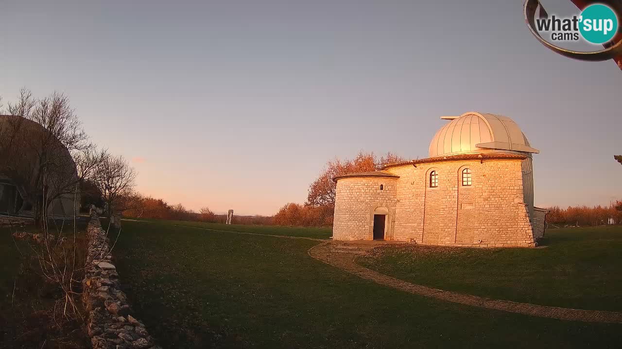 Višnjan Observatory Webcam: Gaze into the Cosmos from Istria, Croatia