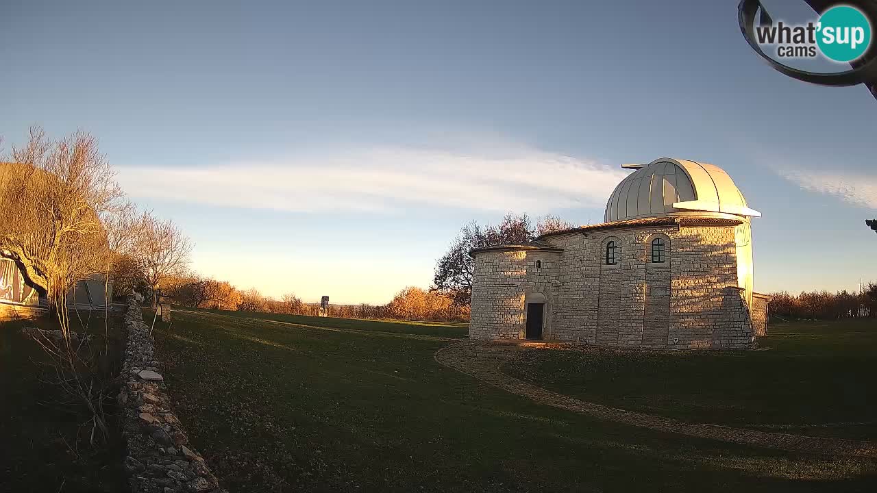 Webcam de l’Observatoire de Višnjan: Plongez dans le cosmos depuis l’Istrie, Croatie