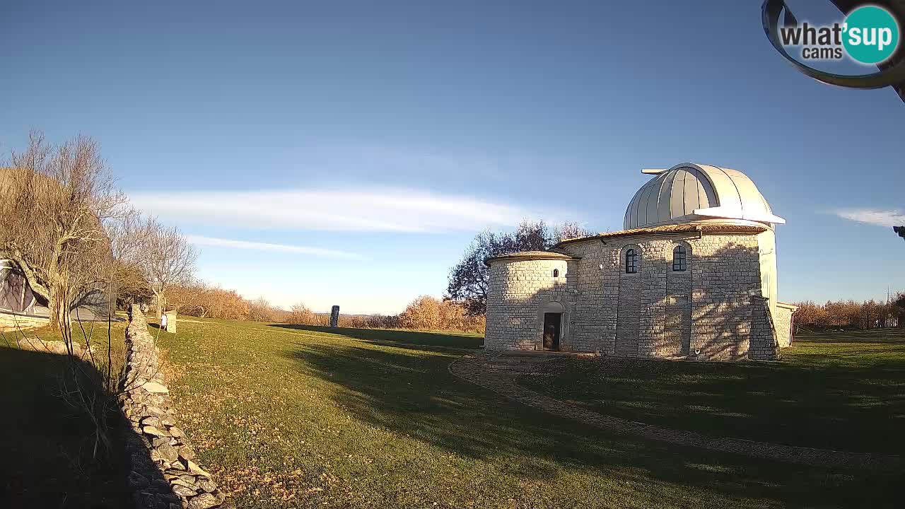 Webcam de l’Observatoire de Višnjan: Plongez dans le cosmos depuis l’Istrie, Croatie