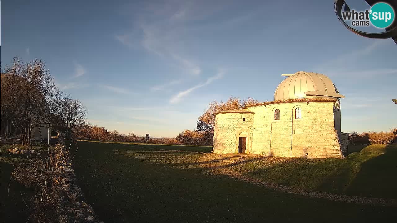 Višnjan Observatory Webcam: Gaze into the Cosmos from Istria, Croatia