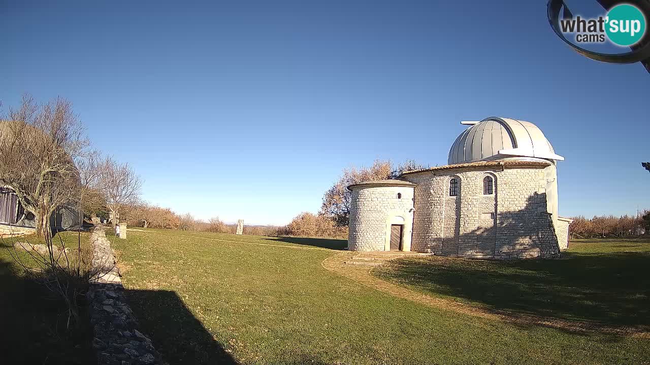 Višnjan Observatory Webcam: Gaze into the Cosmos from Istria, Croatia