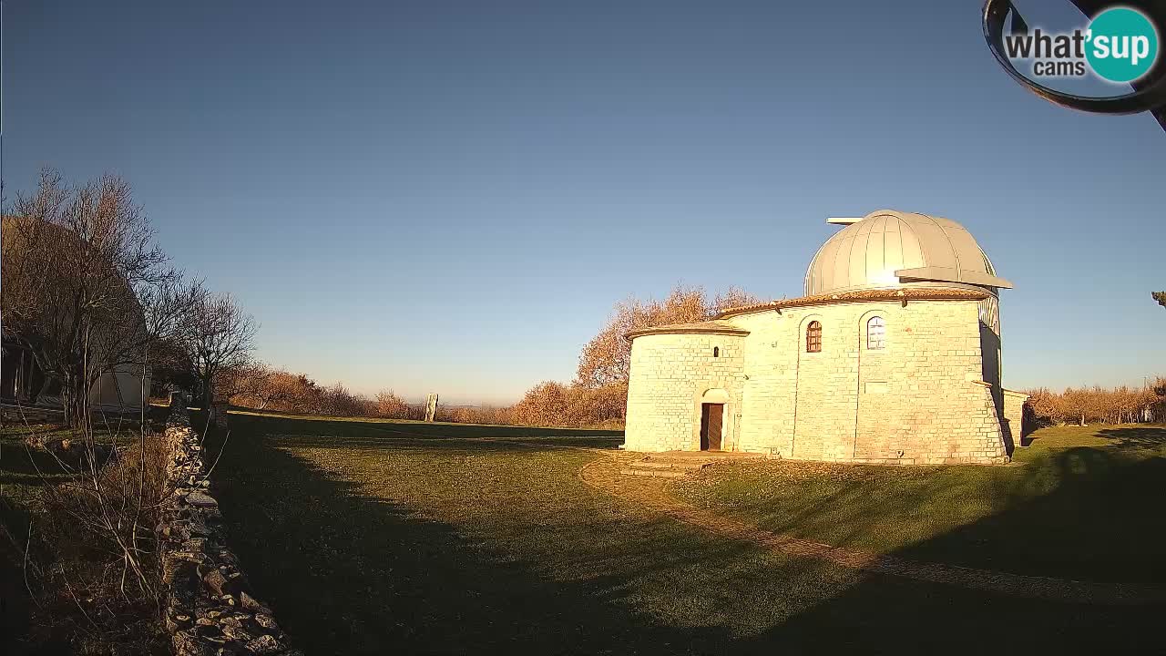 Webcam de l’Observatoire de Višnjan: Plongez dans le cosmos depuis l’Istrie, Croatie