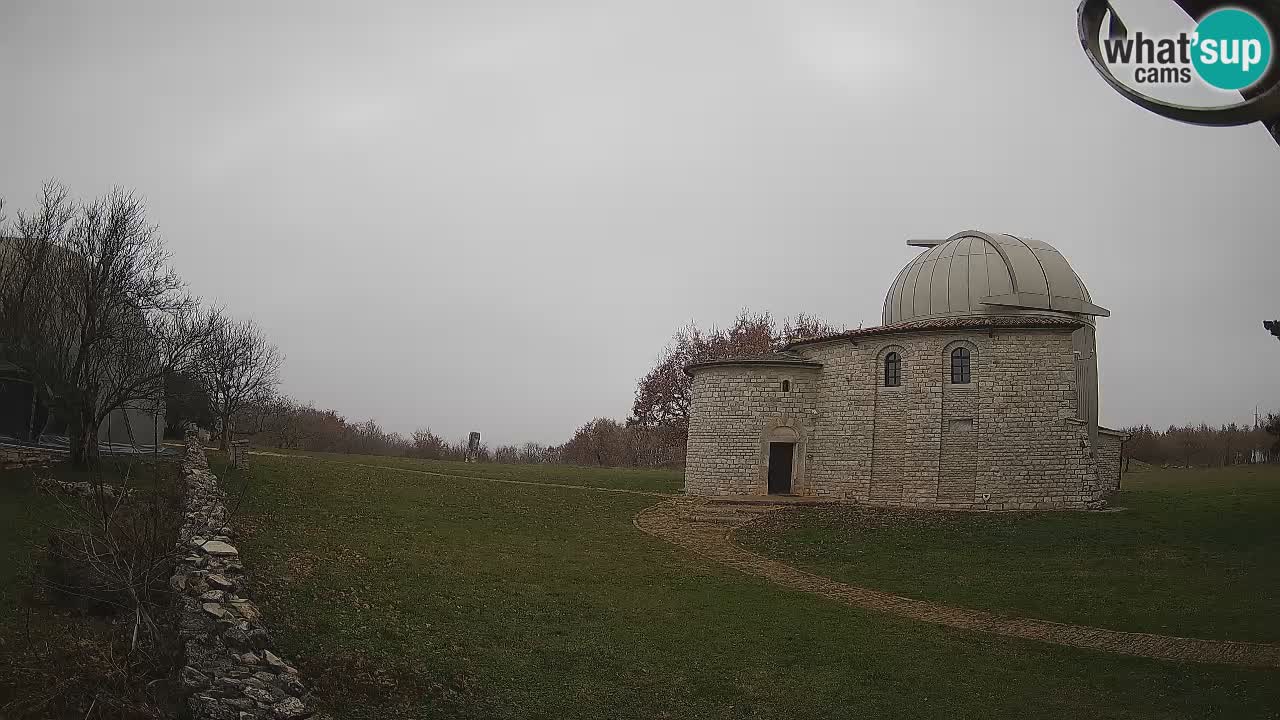 Višnjan Observatory Webcam: Gaze into the Cosmos from Istria, Croatia