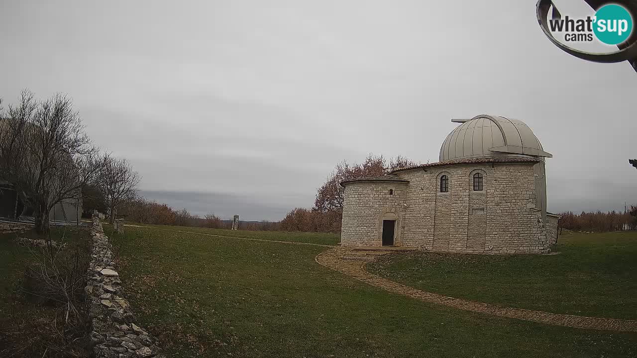 Višnjan Observatory Webcam: Gaze into the Cosmos from Istria, Croatia