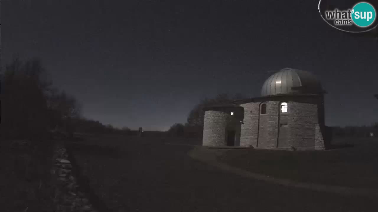 Webcam de l’Observatoire de Višnjan: Plongez dans le cosmos depuis l’Istrie, Croatie