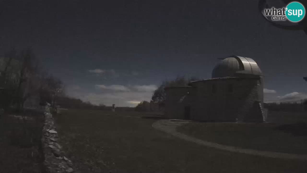 Višnjan Observatory Webcam: Gaze into the Cosmos from Istria, Croatia