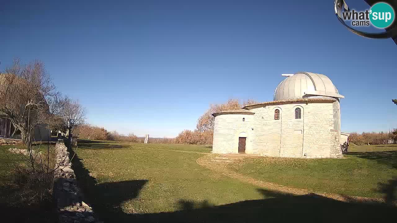 Višnjan Observatory Webcam: Gaze into the Cosmos from Istria, Croatia