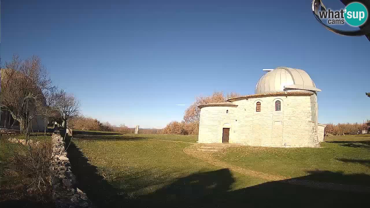 Višnjan Observatory Webcam: Gaze into the Cosmos from Istria, Croatia