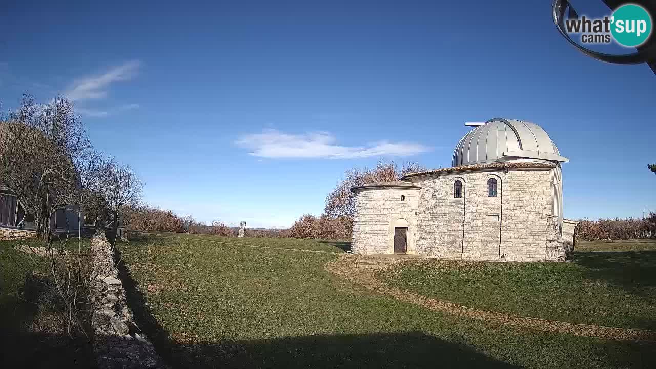 Višnjan Observatory Webcam: Gaze into the Cosmos from Istria, Croatia