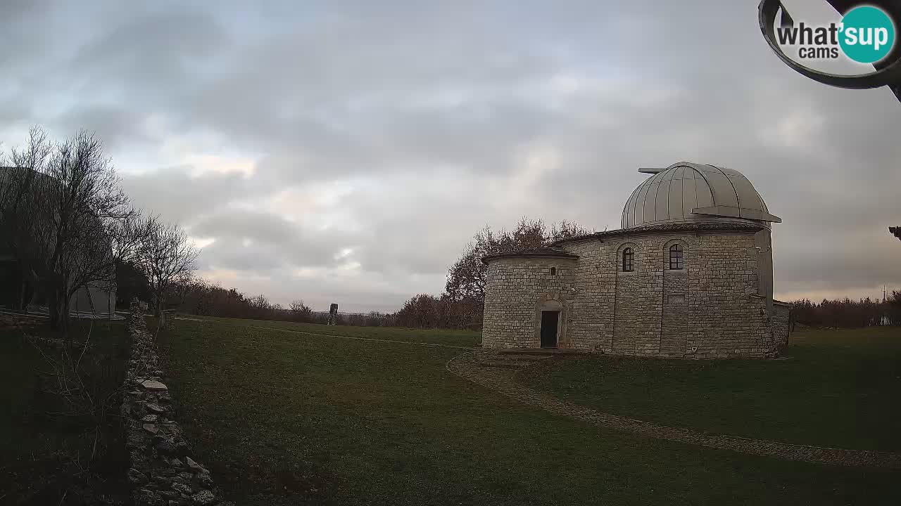 Višnjan Observatory Webcam: Gaze into the Cosmos from Istria, Croatia