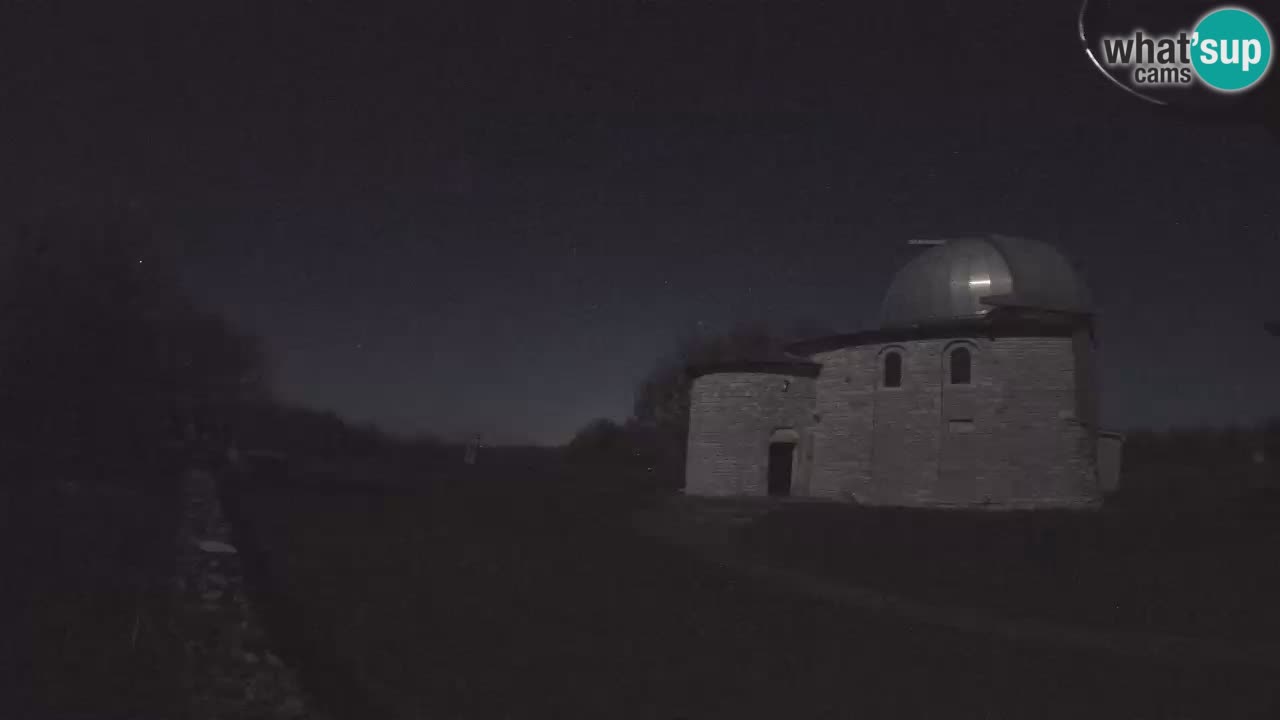 Višnjan Observatory Webcam: Gaze into the Cosmos from Istria, Croatia