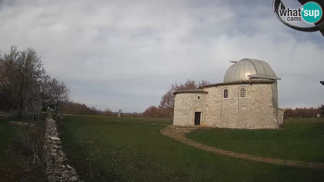 Webcam de l’Observatoire de Višnjan: Plongez dans le cosmos depuis l’Istrie, Croatie