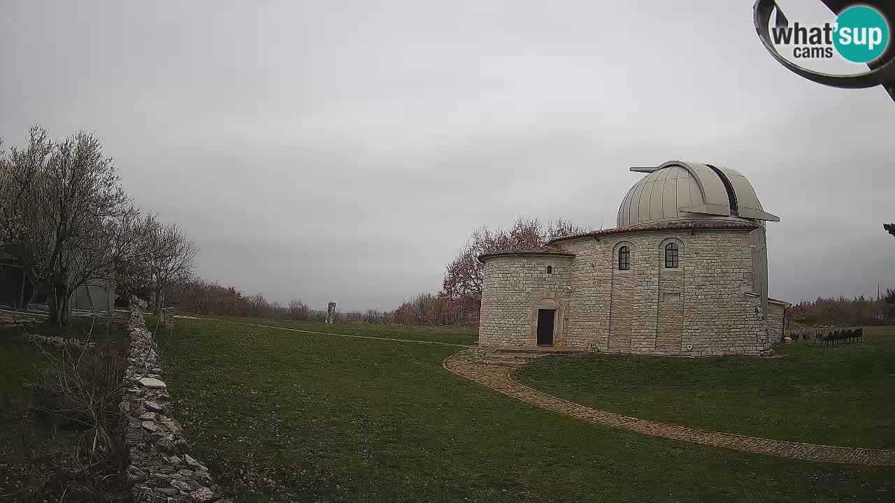 Višnjan Observatory Webcam: Gaze into the Cosmos from Istria, Croatia