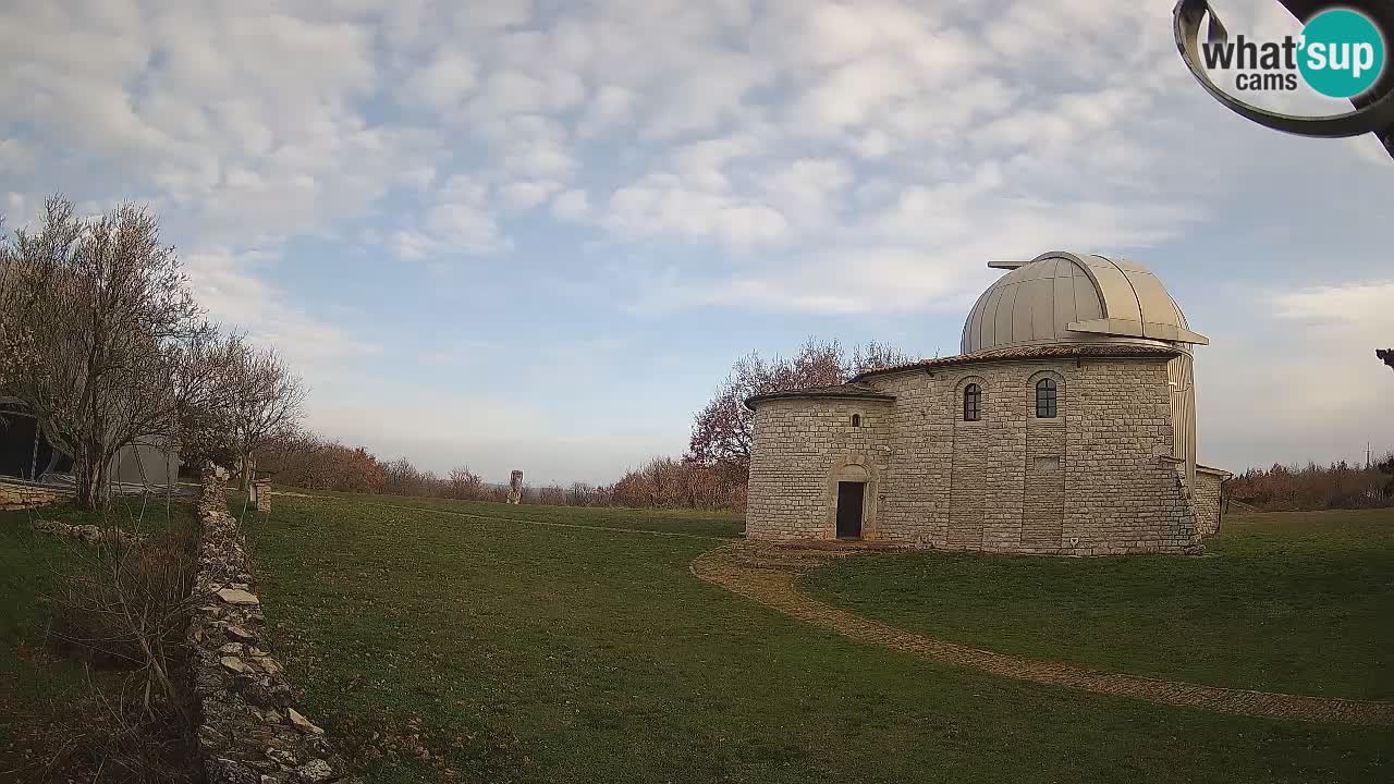 Višnjanska observatorijska spletna kamera: Opazujte vesolje iz Istre, Hrvaška