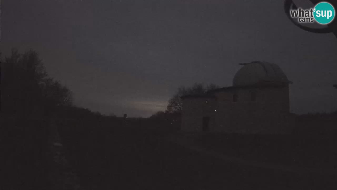 Višnjan Observatory Webcam: Gaze into the Cosmos from Istria, Croatia