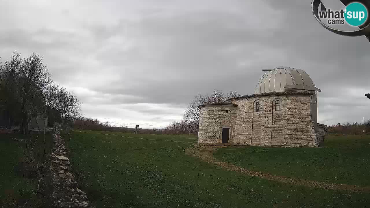 Višnjan Observatory Webcam: Gaze into the Cosmos from Istria, Croatia