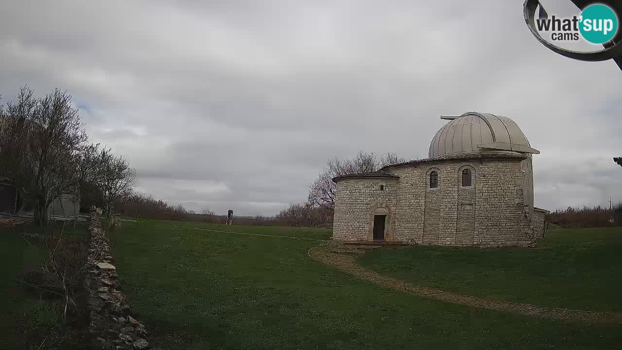 Webcam de l’Observatoire de Višnjan: Plongez dans le cosmos depuis l’Istrie, Croatie