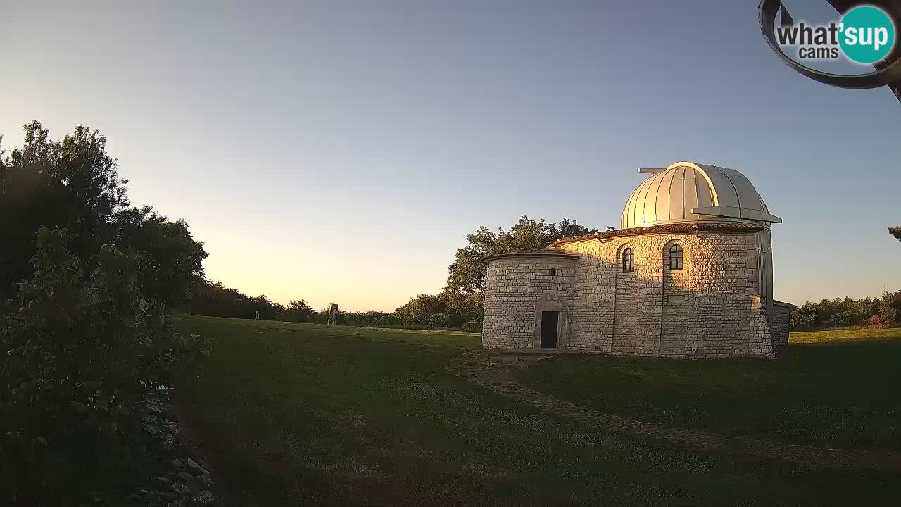 Webcam de l’Observatoire de Višnjan: Plongez dans le cosmos depuis l’Istrie, Croatie
