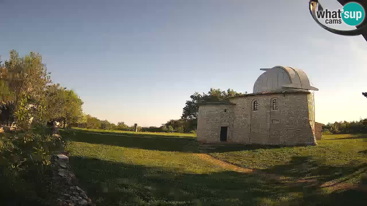 Višnjan Observatory Webcam: Gaze into the Cosmos from Istria, Croatia