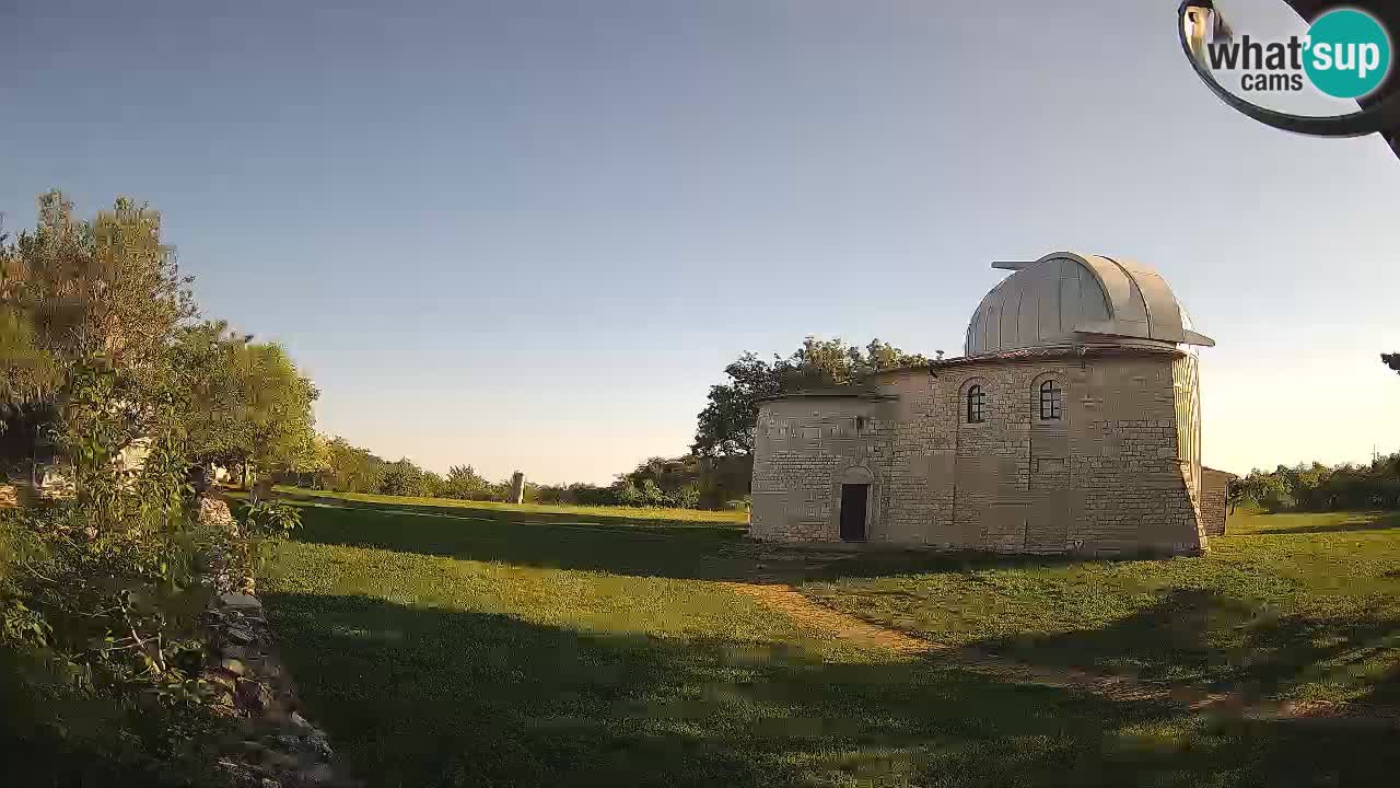 Višnjan Observatory Webcam: Gaze into the Cosmos from Istria, Croatia