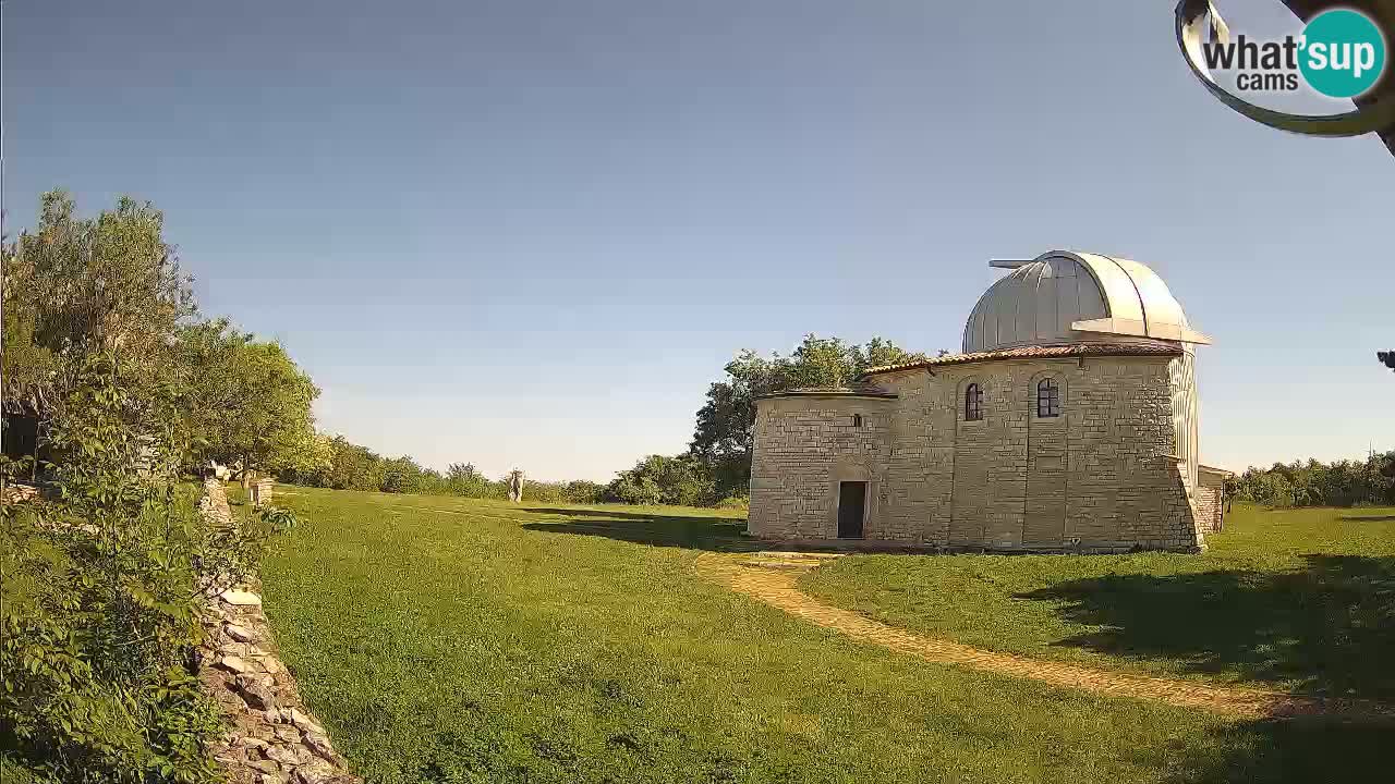 Višnjan Observatory Webcam: Gaze into the Cosmos from Istria, Croatia